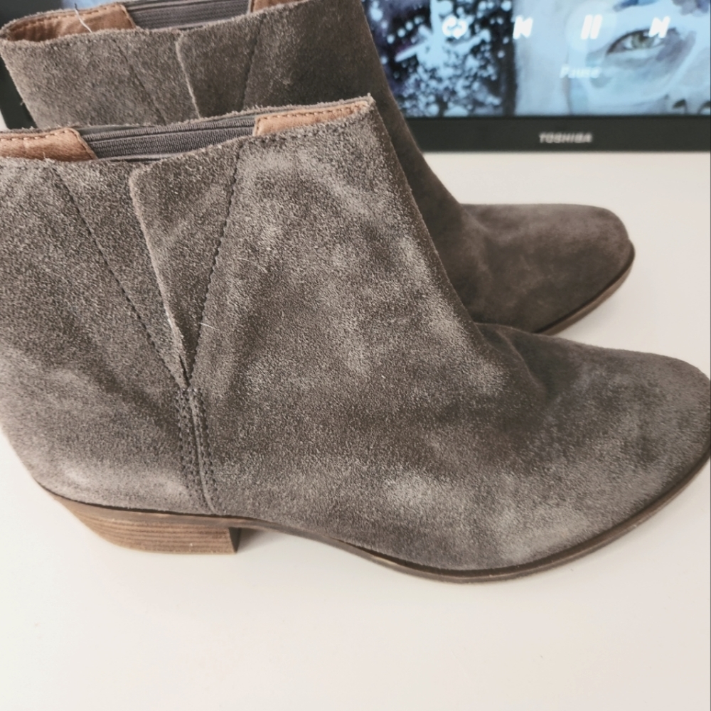 Lucky suede booties, size 9, can look tan or gray depending on what you pair.